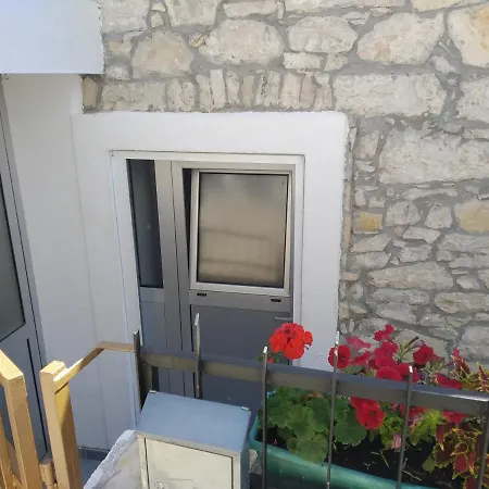 Milica Studio,skradinsko Polje 24 Daire *